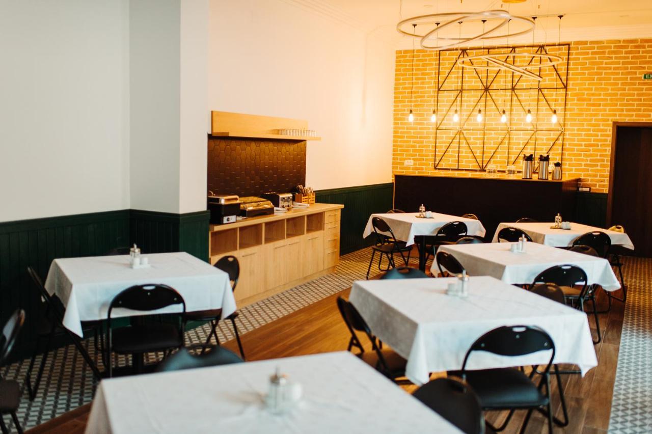 Roa Guesthouse Blaj Ngoại thất bức ảnh