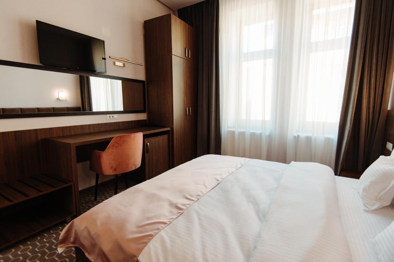 Roa Guesthouse Blaj Ngoại thất bức ảnh
