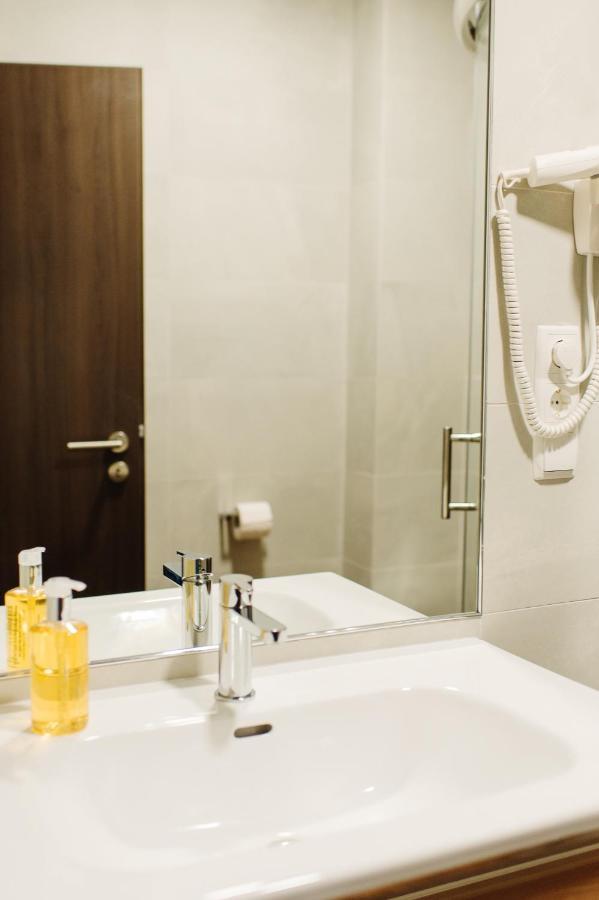 Roa Guesthouse Blaj Ngoại thất bức ảnh