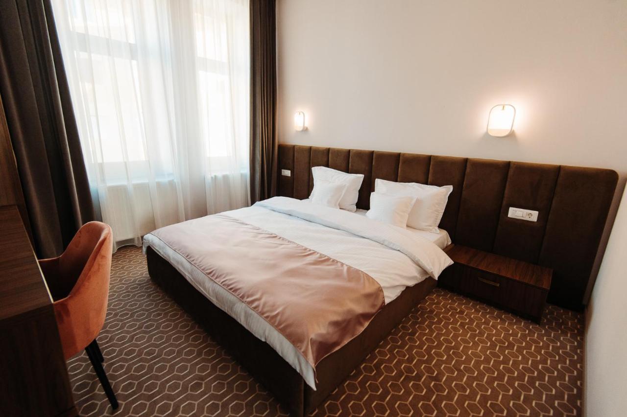 Roa Guesthouse Blaj Ngoại thất bức ảnh