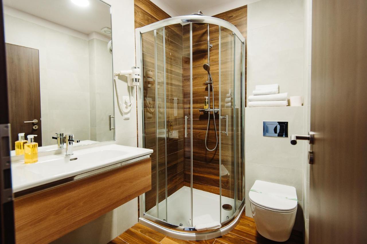Roa Guesthouse Blaj Ngoại thất bức ảnh