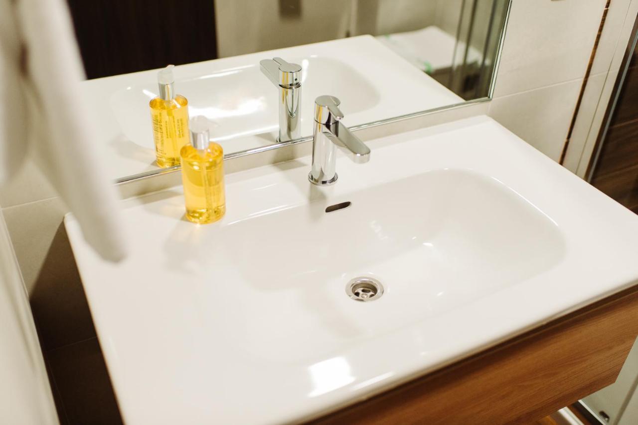 Roa Guesthouse Blaj Ngoại thất bức ảnh
